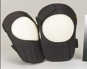 KNEE PAD BLK/WH PAIR CLP -  Biloxi, MS